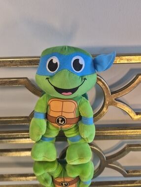 Leonardo TMNT- Legend Toys, 7.5", Green & Blue.